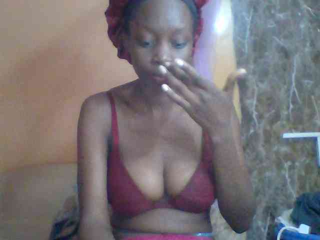 Sexyebonyxx webcam