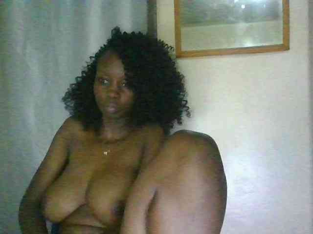 Sexyebonyxx webcam