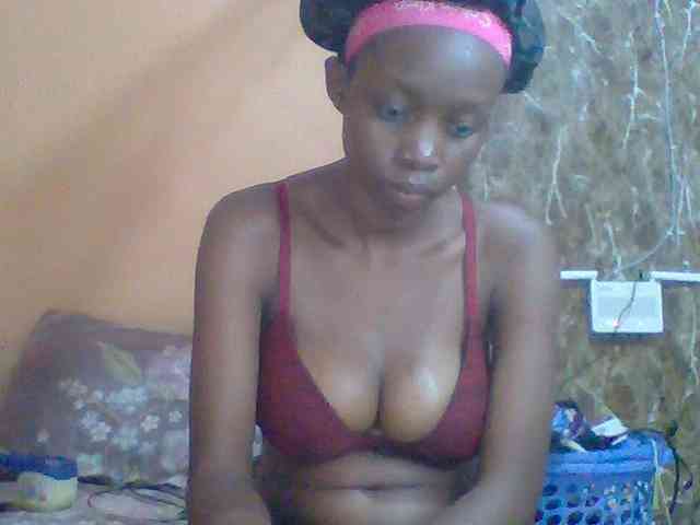 Sexyebonyxx webcam