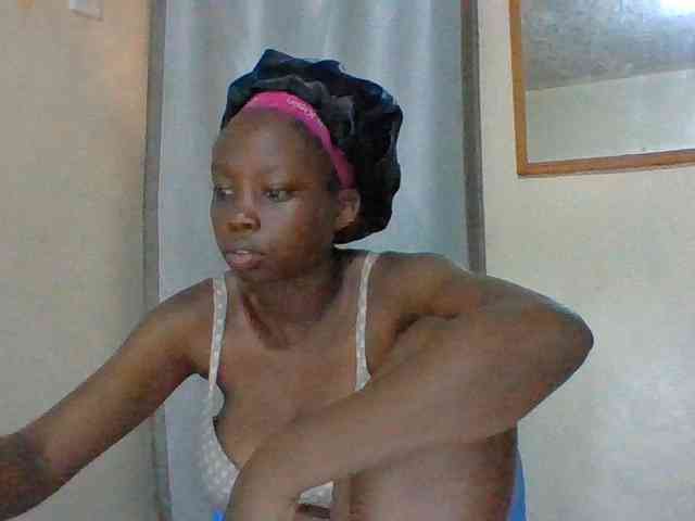 Sexyebonyxx webcam