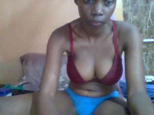 Sexyebonyxx webcam