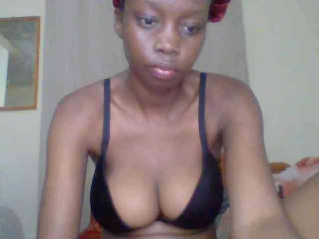 Sexyebonyxx webcam