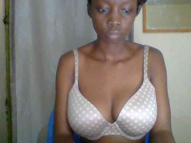 Sexyebonyxx webcam