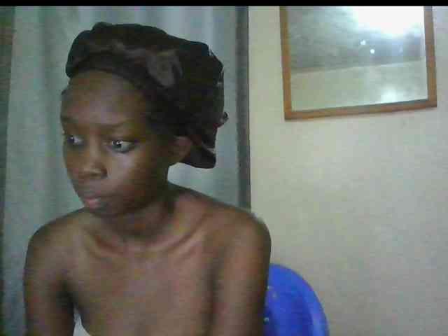 Modèle: Sexyebonyxx
