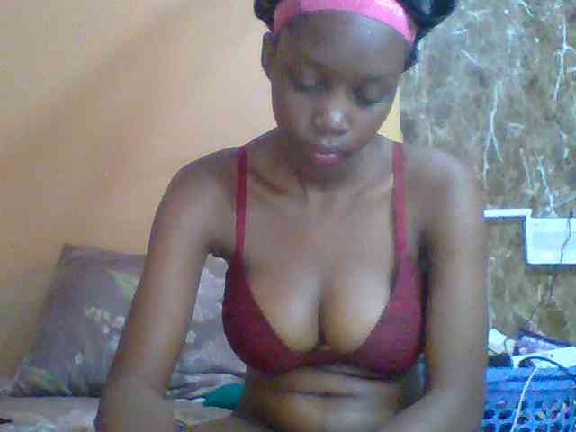 Sexyebonyxx webcam