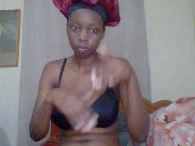 Sexyebonyxx webcam