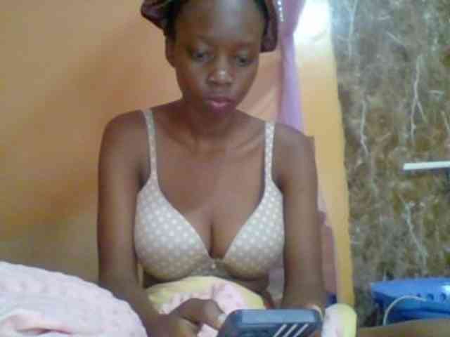 Sexyebonyxx webcam