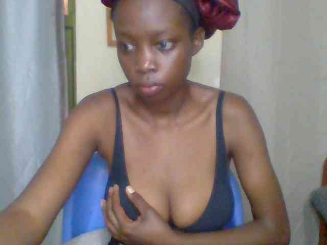 Sexyebonyxx webcam