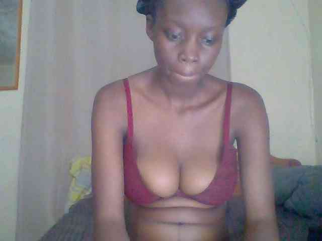 Sexyebonyxx webcam