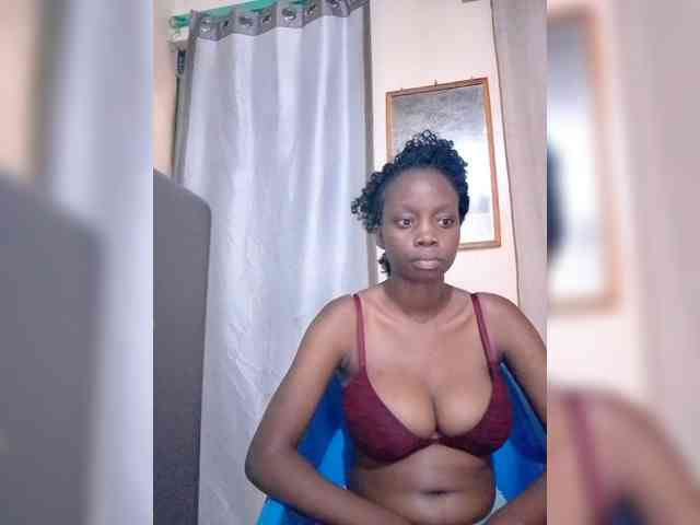 Sexyebonyxx webcam
