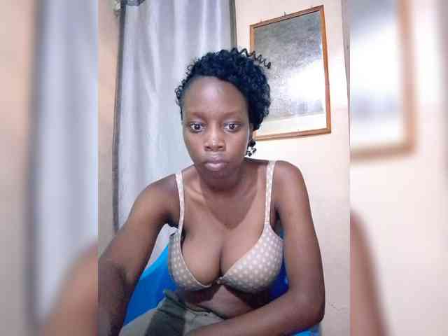 Sexyebonyxx webcam