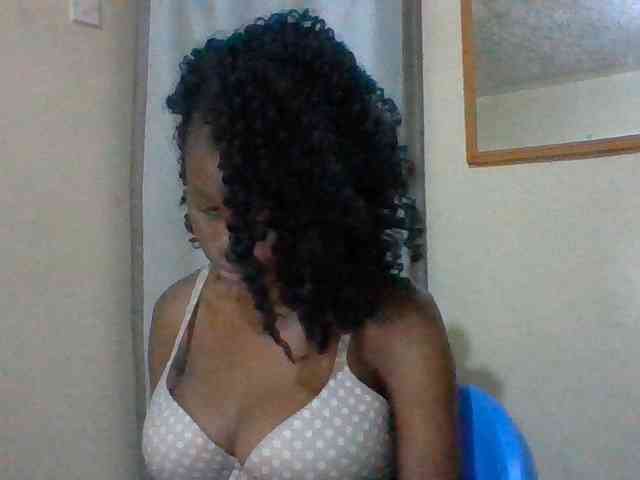 Sexyebonyxx webcam