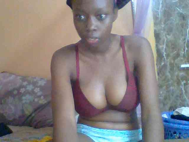 Sexyebonyxx webcam