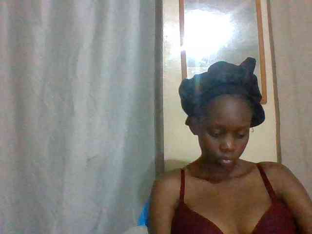 Sexyebonyxx webcam