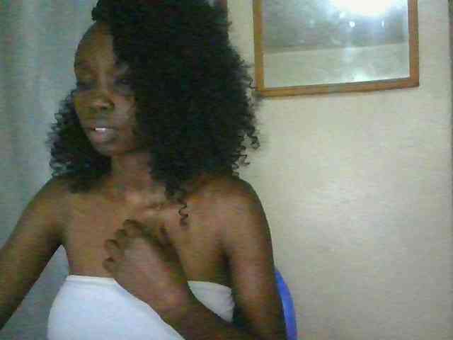 Sexyebonyxx webcam