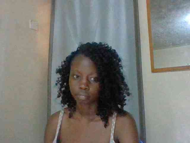 Sexyebonyxx webcam
