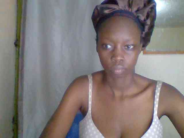 Modèle: Sexyebonyxx
