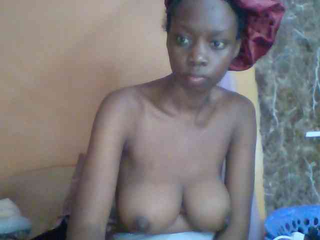 Sexyebonyxx webcam