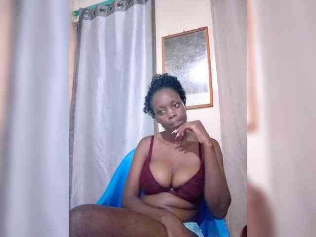 Sexyebonyxx webcam