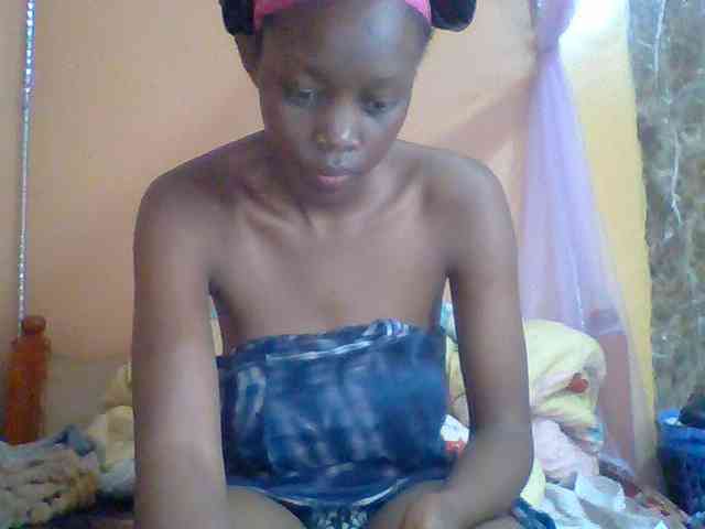 Sexyebonyxx webcam