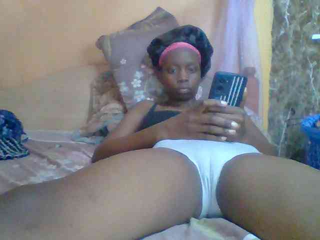 Modèle: Sexyebonyxx