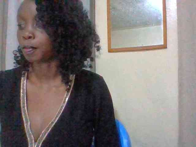 Sexyebonyxx webcam