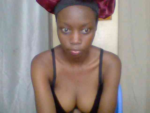 Sexyebonyxx webcam