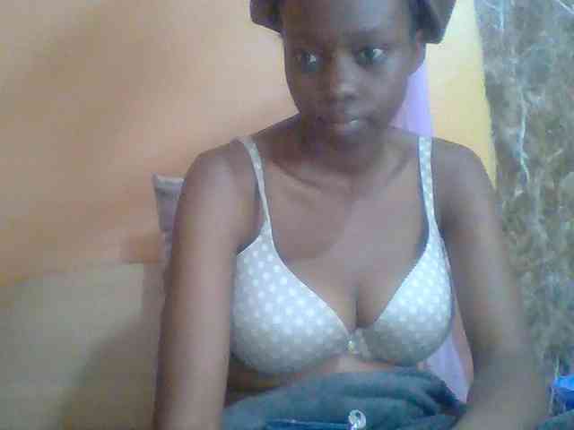 Sexyebonyxx webcam