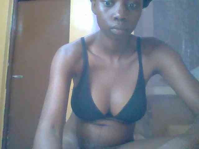 Sexyebonyxx webcam
