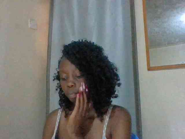 Sexyebonyxx webcam
