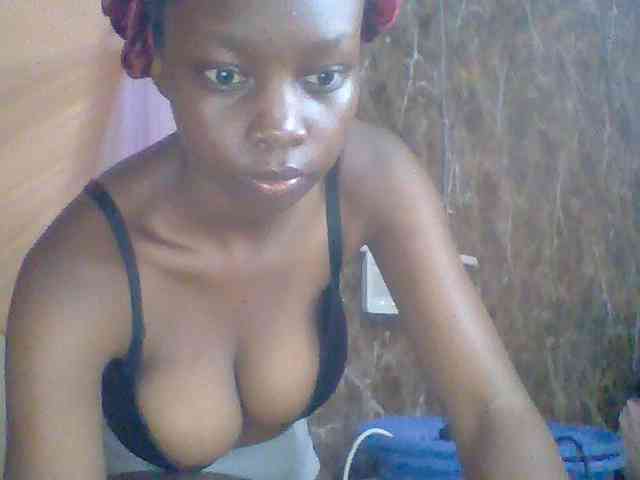 Sexyebonyxx webcam