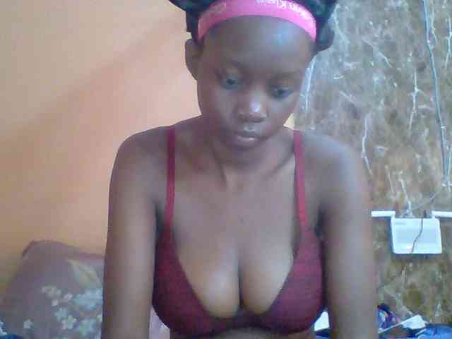 Sexyebonyxx webcam