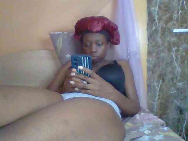 Sexyebonyxx webcam