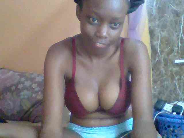 Modèle: Sexyebonyxx