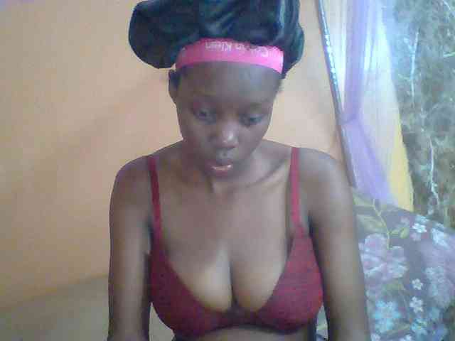 Sexyebonyxx webcam