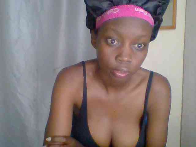 Sexyebonyxx webcam