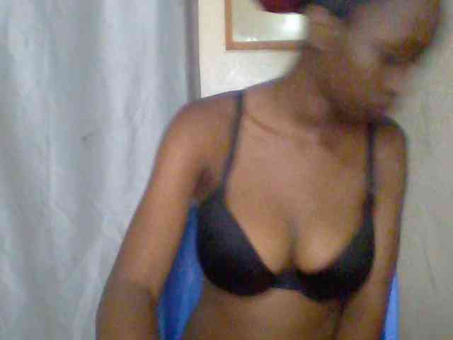 Sexyebonyxx webcam