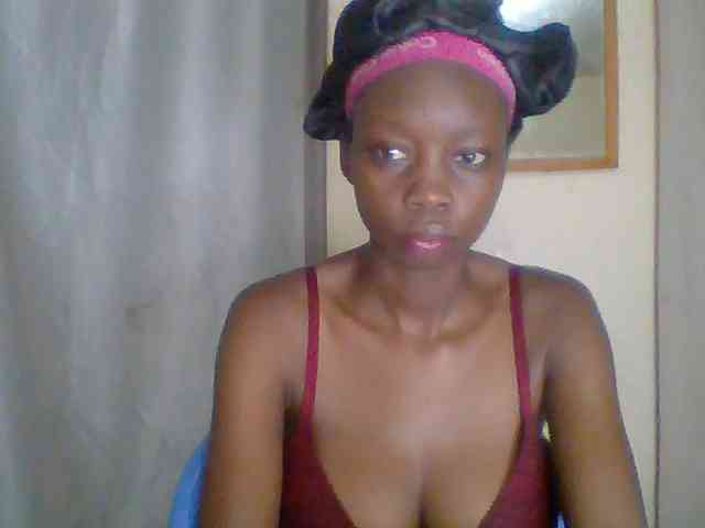 Sexyebonyxx webcam