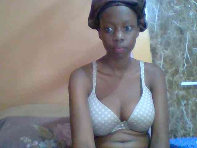 Sexyebonyxx webcam