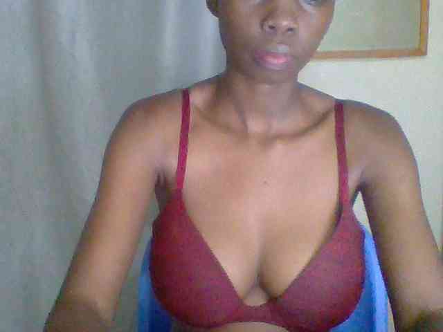 Sexyebonyxx webcam