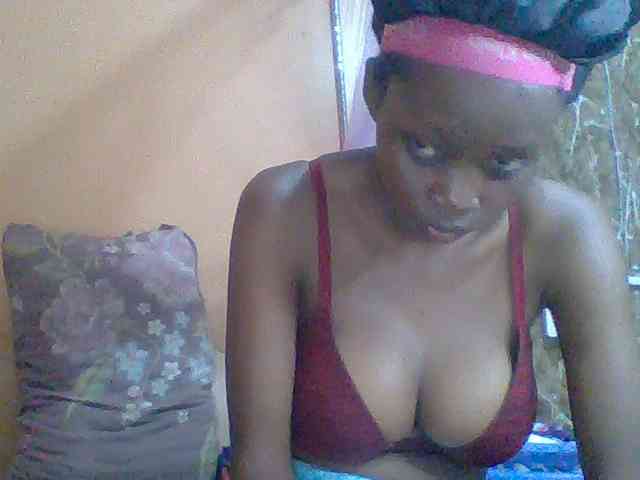Modèle: Sexyebonyxx