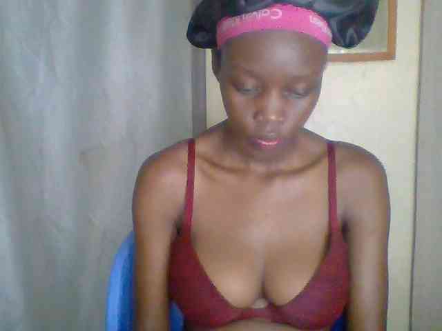 Sexyebonyxx webcam
