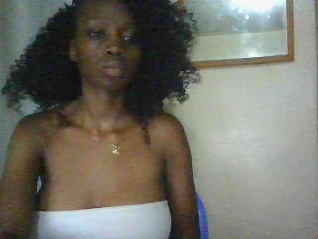 Sexyebonyxx webcam