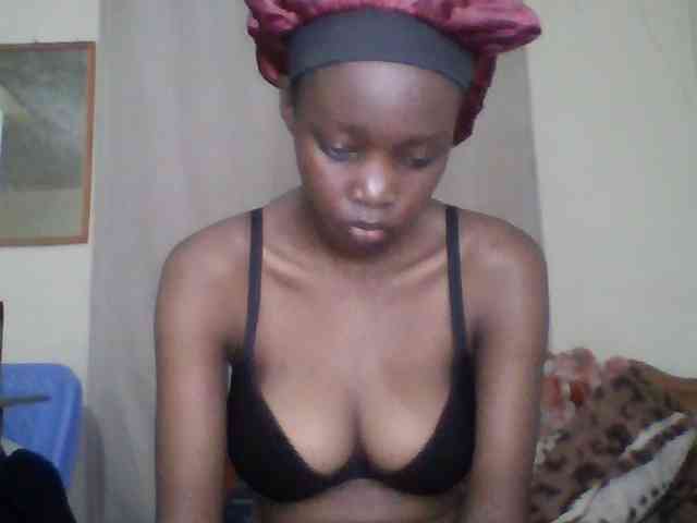 Modèle: Sexyebonyxx