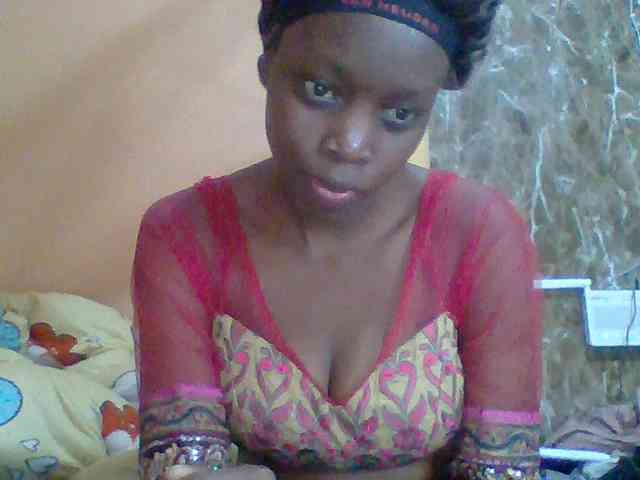Modèle: Sexyebonyxx
