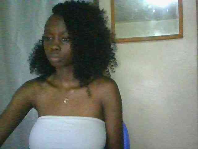 Sexyebonyxx webcam
