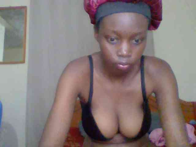 Sexyebonyxx webcam