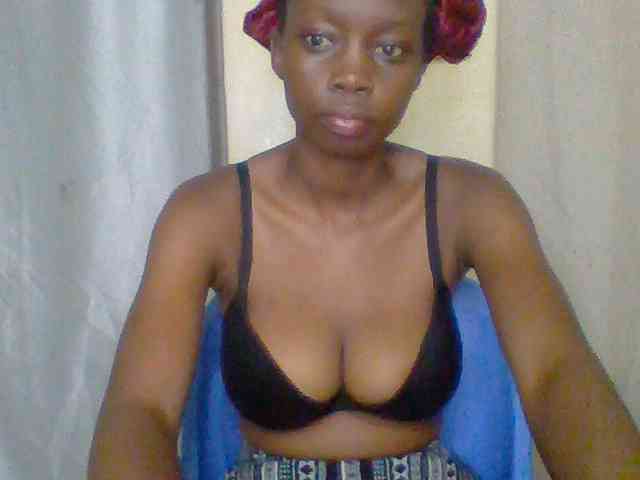 Sexyebonyxx webcam
