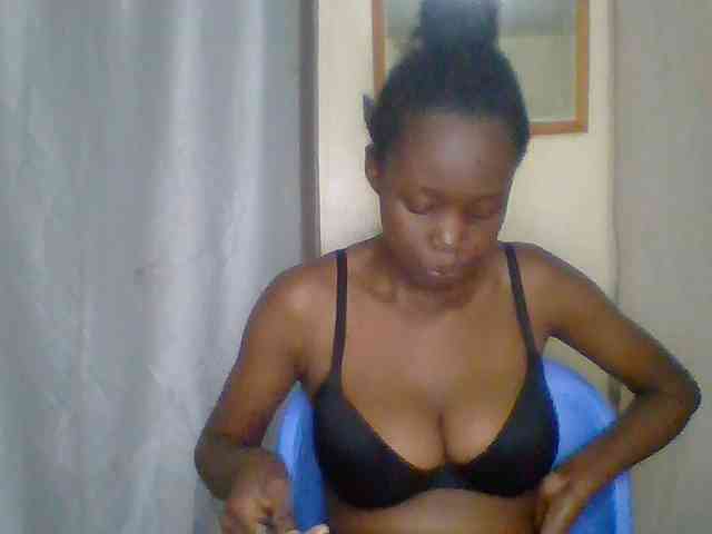 Sexyebonyxx webcam