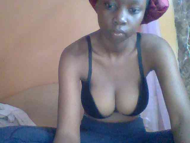Sexyebonyxx webcam